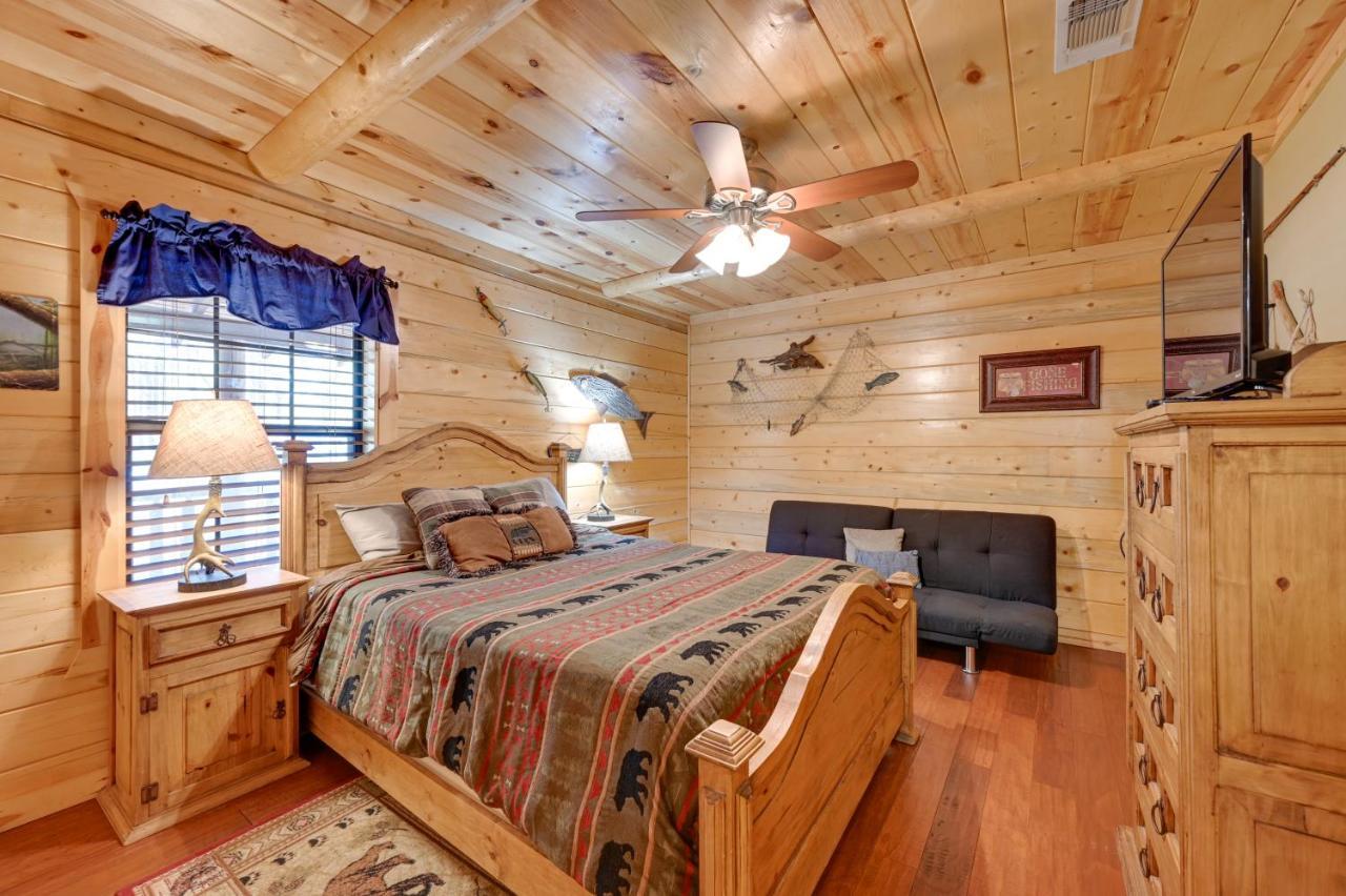 Broken Bow Cabin With Hot Tub And Deck - 4 Mi To Lake! Villa Exterior foto