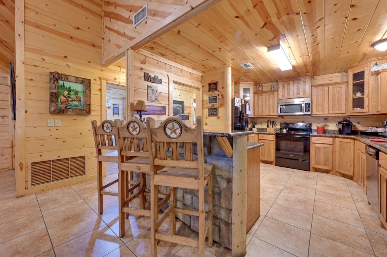 Broken Bow Cabin With Hot Tub And Deck - 4 Mi To Lake! Villa Exterior foto