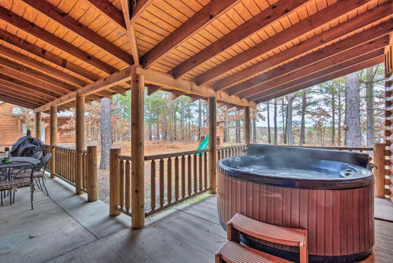 Broken Bow Cabin With Hot Tub And Deck - 4 Mi To Lake! Villa Exterior foto