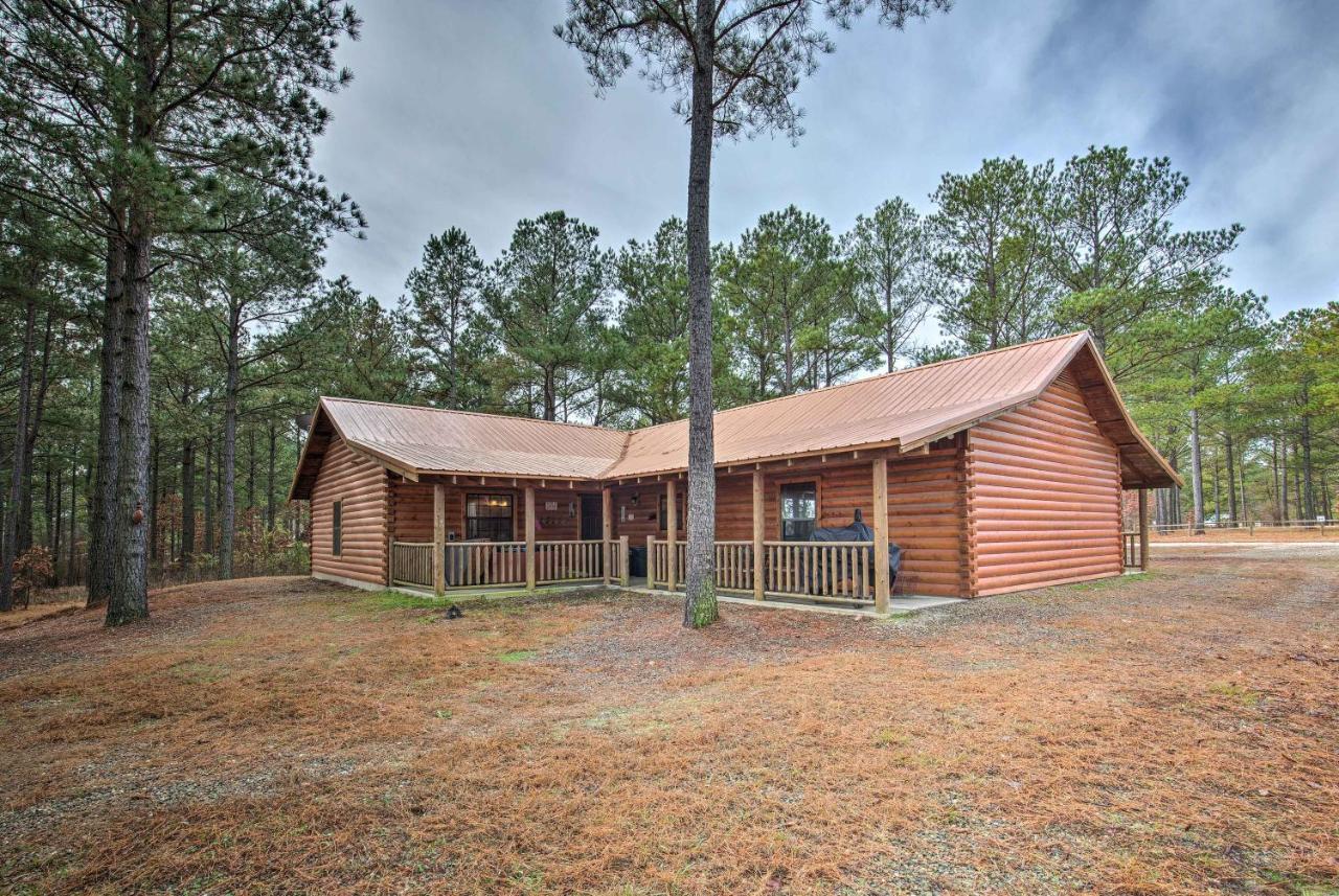 Broken Bow Cabin With Hot Tub And Deck - 4 Mi To Lake! Villa Exterior foto